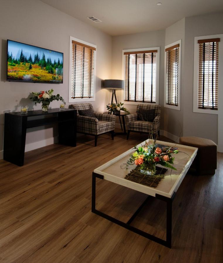 Gateway Hotel, Trademark Collection By Wyndham Copper Cove Subdivision Esterno foto
