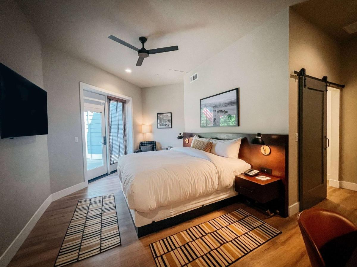 Gateway Hotel, Trademark Collection By Wyndham Copper Cove Subdivision Esterno foto